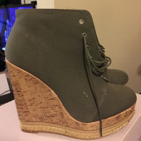 Cute lace-up wedges!