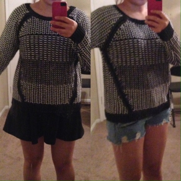 👕👕DKNY Jeans sweater!! - Picture 3 of 4