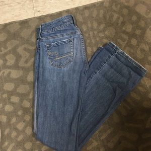 American eagle favorite boyfriend boot leg jeans