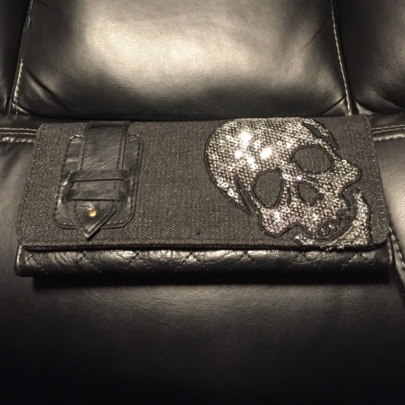 Loungefly wallet