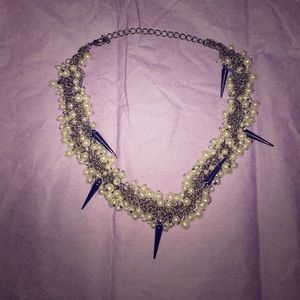 Studded pearl necklace