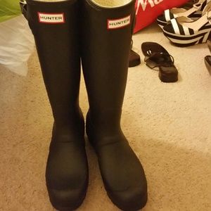 Hunter Rain boots!!! W/socks