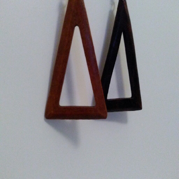 Triangular long earrings - Picture 3 of 3