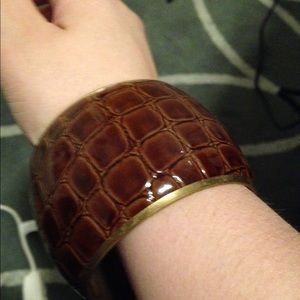 Leather cuff bracelet