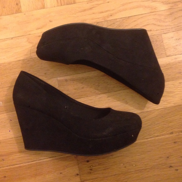 Black suede wedges