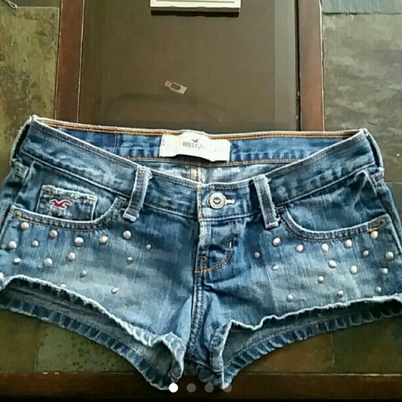 Hollister Studded Shorts - Picture 1 of 4