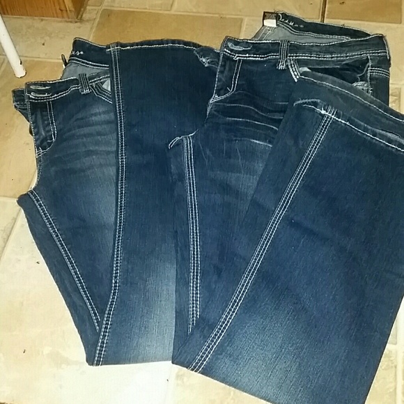 ❌❌SOLD❌❌Budle of Ariya jeans