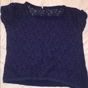 Waist length navy lace shirt! Cute to dress up❤️