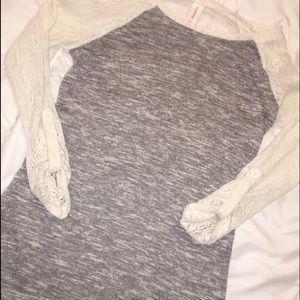 Cute quarter sleeve/ long sleeve shirt with lace!