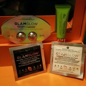 SOLD ON M - GLAM GLOW sample set!