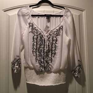 White House Black Market blouse w/ black scroll