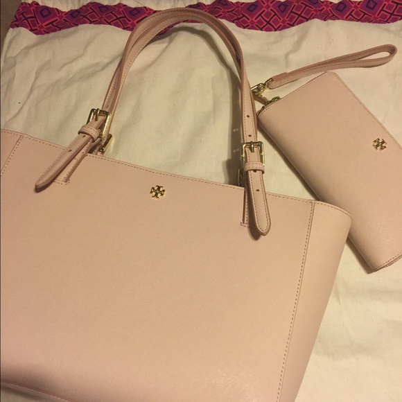 tory burch light oak