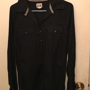 Long sleeve button top