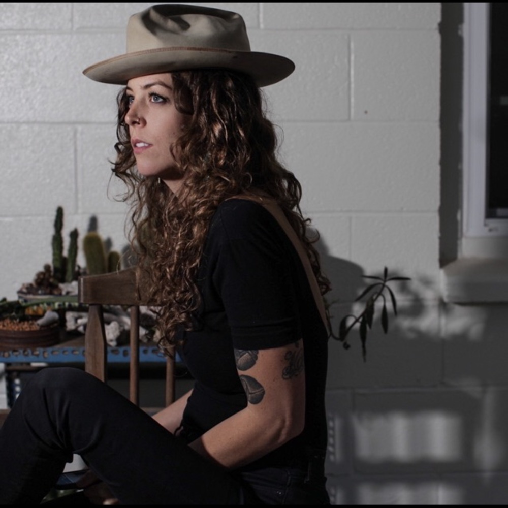 Meet your Posher, Whitney