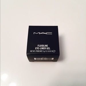 MAC Fluidline Eye Liner Gel- Blacktrack