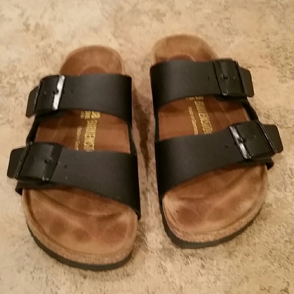 birkenstock  Shoes - Gently used  Birkenstock " Arizona " sandals 38
