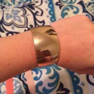Banana republic wrist cuff