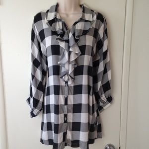 Black and White Plaid Checkered Blouse