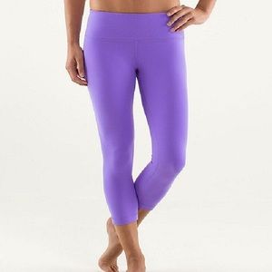 Lululemon wunder under crop lavendar pants size 2