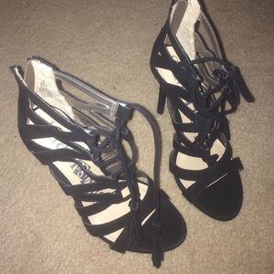 Sam & Libby size 8 cute black high heels