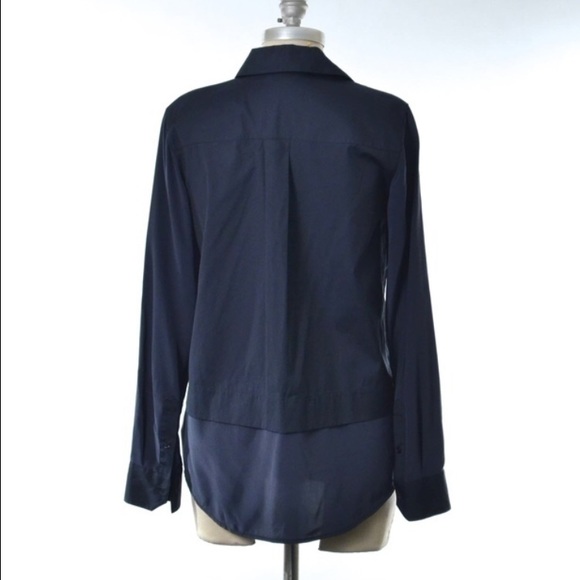 ❌SOLD❌Vince layered poplin/silk  buttondown - Picture 3 of 4