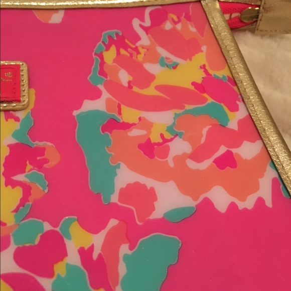 NWOT Lilly Pulitzer for Estée Lauder makeup case - Picture 3 of 4