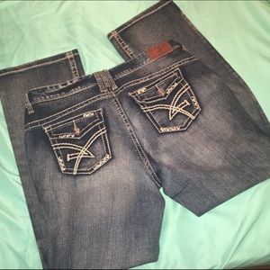 Size 16  Amethyst straight leg jeans