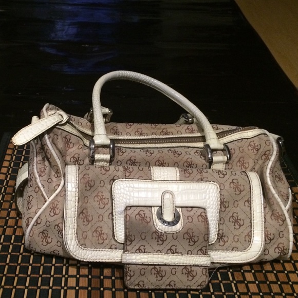 Guess hand bag