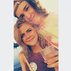 Meet your Posher, Brenna