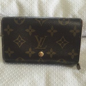 SOLD🚫Authentic Louis Vuitton Wallet/ vintage