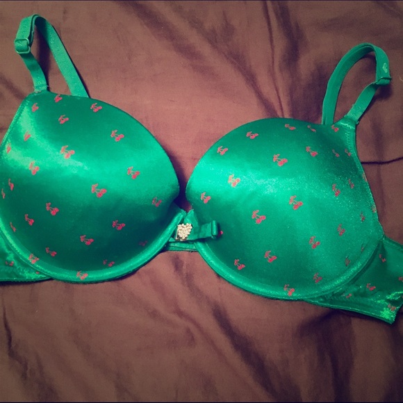 Victoria's Secret 36C bra