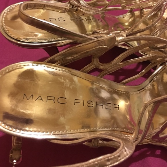 Sandals - Picture 3 of 3