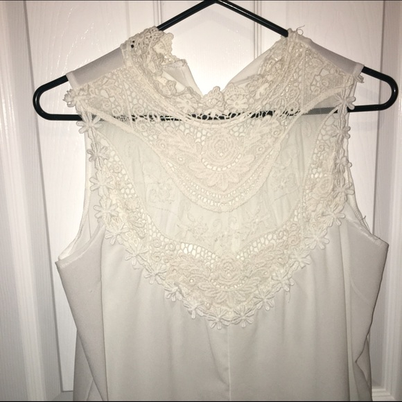 White dress with Lacey collar