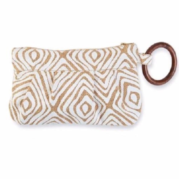 Mudpie Tan & White Clutch