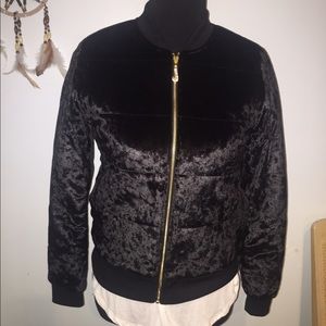 💗Juicy Couture velvet bomber jacket