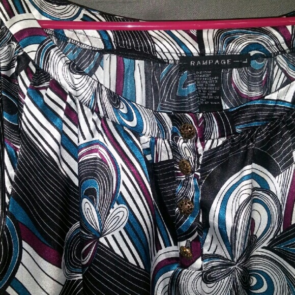 Rampage satin blouse - Picture 2 of 2