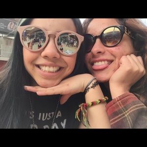 Meet your Posher, Johvana