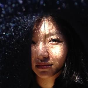 Meet your Posher, Iris