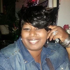 Meet your Posher, Rochelle