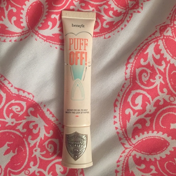 Benefit - Puff Off!