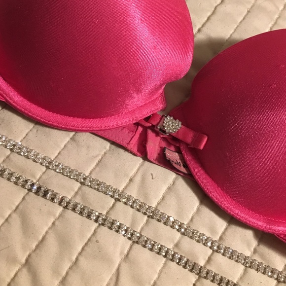 🎉‼️ SALE‼️🎉💋VS Push up with rhinestone straps