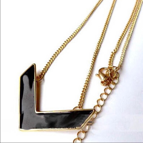 🌹SOLD🌹🆕Beautiful black and gold necklace - Picture 2 of 4