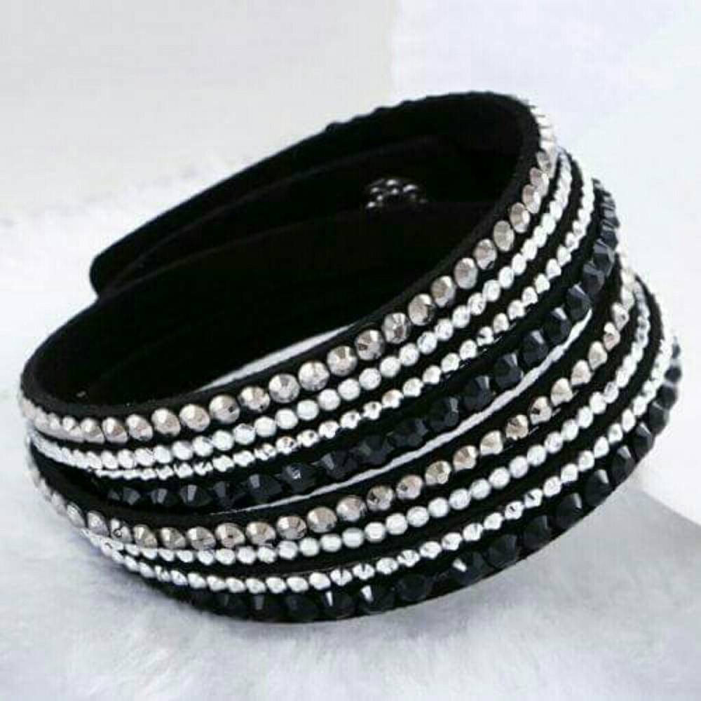 ❤HP 12/17/16❤SALE💋Rhinestone   Bracelet 💋 - Picture 2 of 2