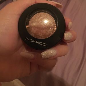 Mac eyeshadow