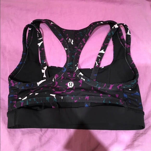 Lululemon sports bra