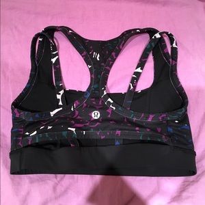 Lululemon sports bra