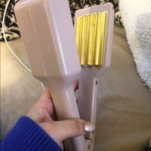 To crunch up hair