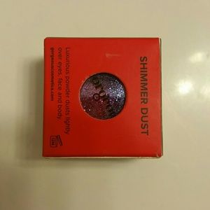 Gorgeous shimmer glitter