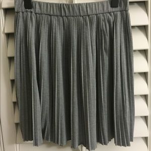 Club Monaco grey skirt