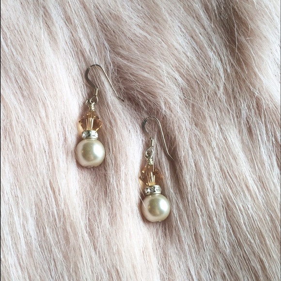 little delicate pearl earrings